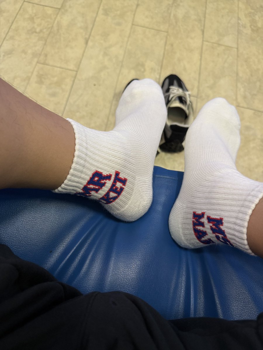 jackiesock's tweet photo. 第一站當然要按一下
#白襪 https://t.co/WBY6W1joij