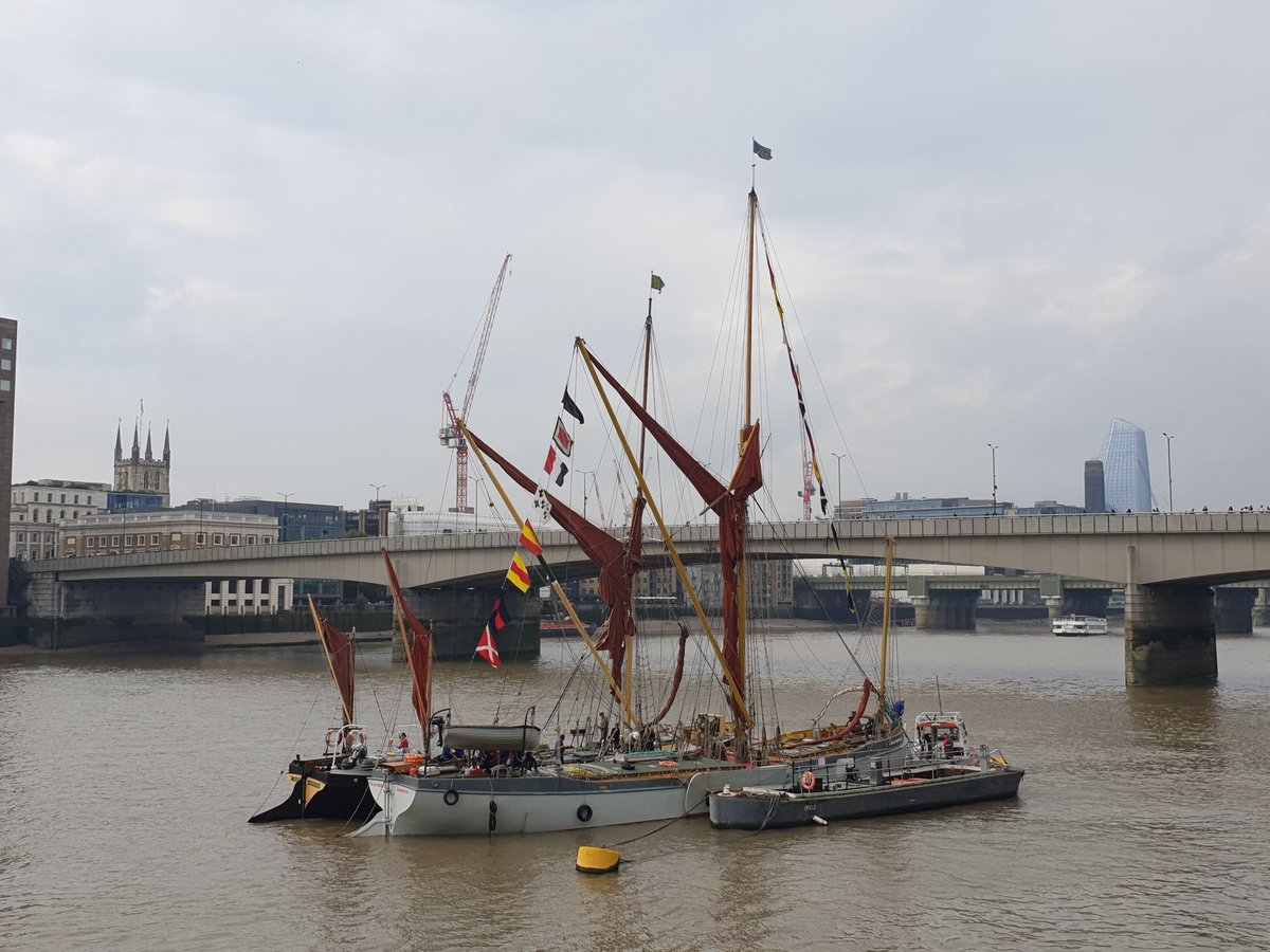 GeraldM64883070's tweet photo. Lovely to see the replica steel-hulled Blue Mermaid (2015) this afternoon. Towed through Tower Bridge as she doesn't carry an engine. Moored alongside Sailing Barge Alice (1954) by Grant's Quay Wharf #BlueMermaid #seachangesailingtrust #thamessailingbarge #shipsinpics https://t.co/zMYmwXMxTi