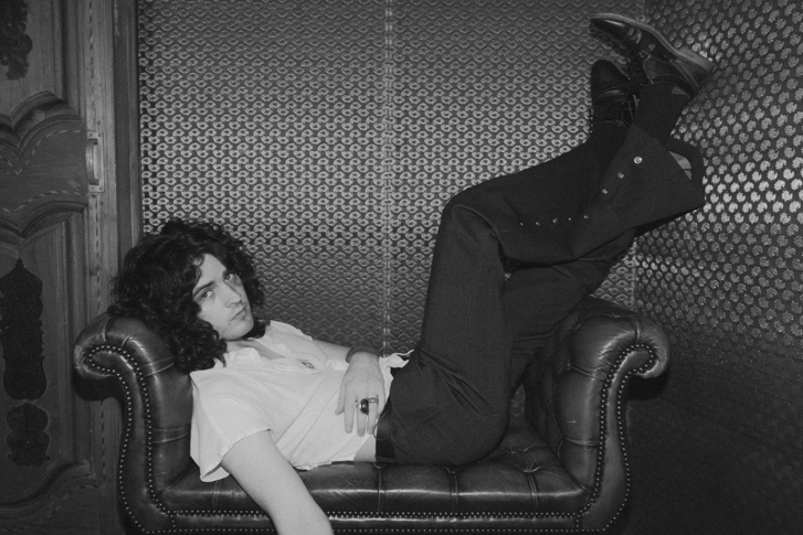 ChrisRyanNYC's tweet image. JT Loux is back with his latest single, “Daisy,” a track that solidifies his growing reputation as a rising indie rock force. #alternativerock #audiofuzz #indierock #Jtloux
audiofuzz.com/reviews/jt-lou…