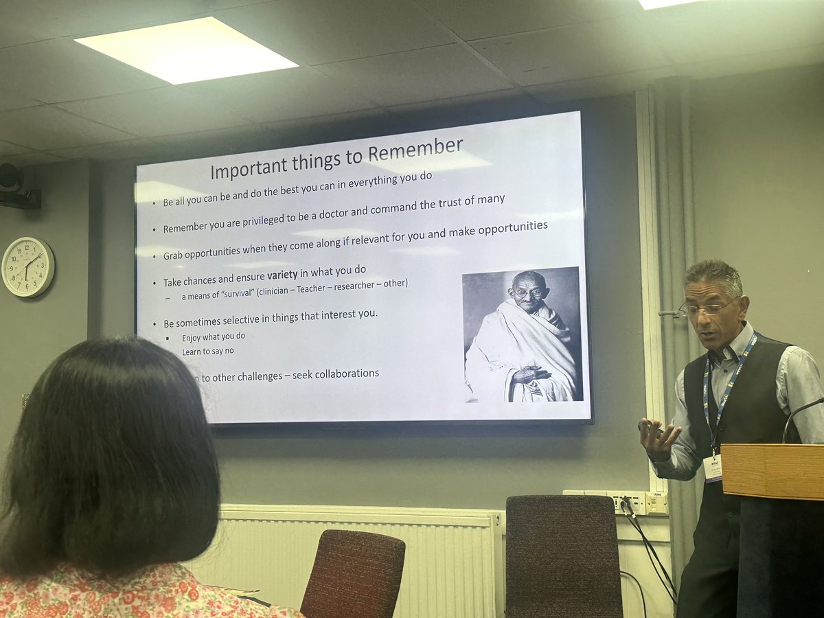 #sprclub2024 an opportunity to hear from inspirational prof bhandari! A varied and illustrious career - highlighting the importance of thinking globally and grasping any opportunity to travel, collaborate and support the wider nephrology community across the world <a href="/RenalSpRClub/">Renal SpR Club</a>