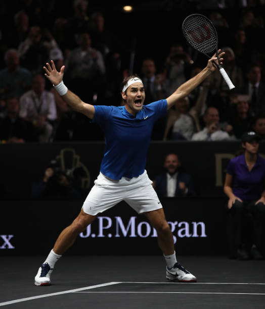 christophclarey's tweet photo. The #LaverCup, in its 7th edition, comes down to the final match for the 3d time

2017 - Federer defeats Kyrgios
2019 - Zverev defeats Raonic
2024 - Alcaraz vs Fritz ???

#getty https://t.co/Xb0PiBgnxI