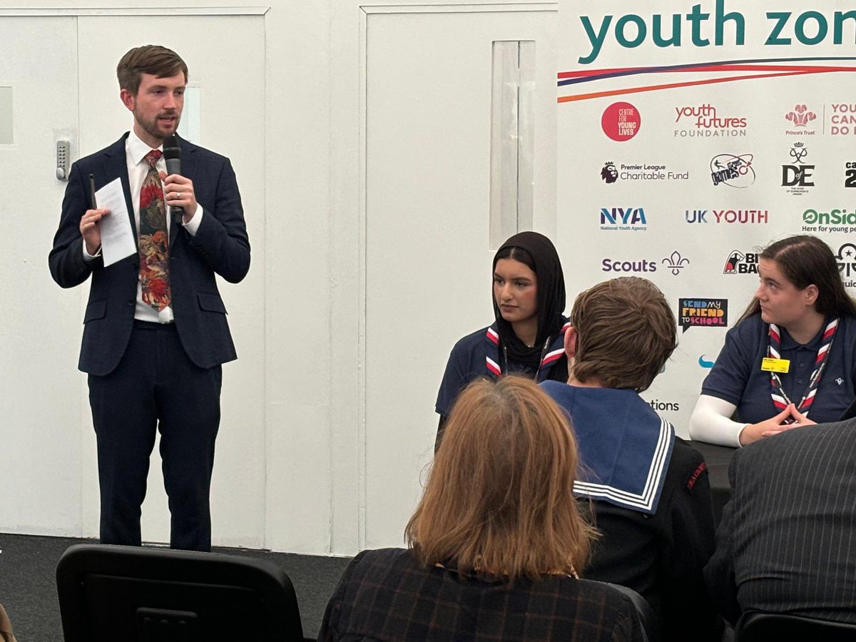 Fantastic to join <a href="/scouts/">Scouts</a> at Labour conference this afternoon to hear from young people about the benefits of spending time away from smart phones and exploring the great outdoors #Lab24