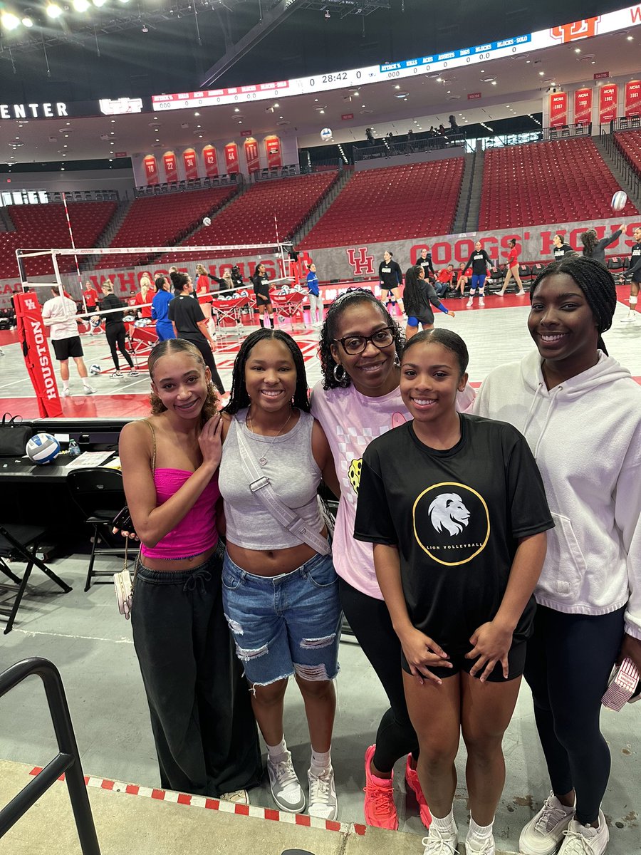 Elkins_VB (@elkinsvb) on Twitter photo Fun times supporting former Lady Knight <a href="/SemajCoxVBall/">Semaj Cox</a>!! We loved watching your team play Ol Miss!! Good luck on the rest of your season <a href="/djackson11SU/">DJackson</a> <a href="/FBISDAthletics/">Fort Bend ISD Athletics</a> <a href="/CourtneyMuceus/">Courtney Muceus</a> <a href="/EHS_Knightswire/">Elkins High School</a> Fun times supporting former Lady Knight <a href="/SemajCoxVBall/">Semaj Cox</a>!! We loved watching your team play Ol Miss!! Good luck on the rest of your season <a href="/djackson11SU/">DJackson</a> <a href="/FBISDAthletics/">Fort Bend ISD Athletics</a> <a href="/CourtneyMuceus/">Courtney Muceus</a> <a href="/EHS_Knightswire/">Elkins High School</a>