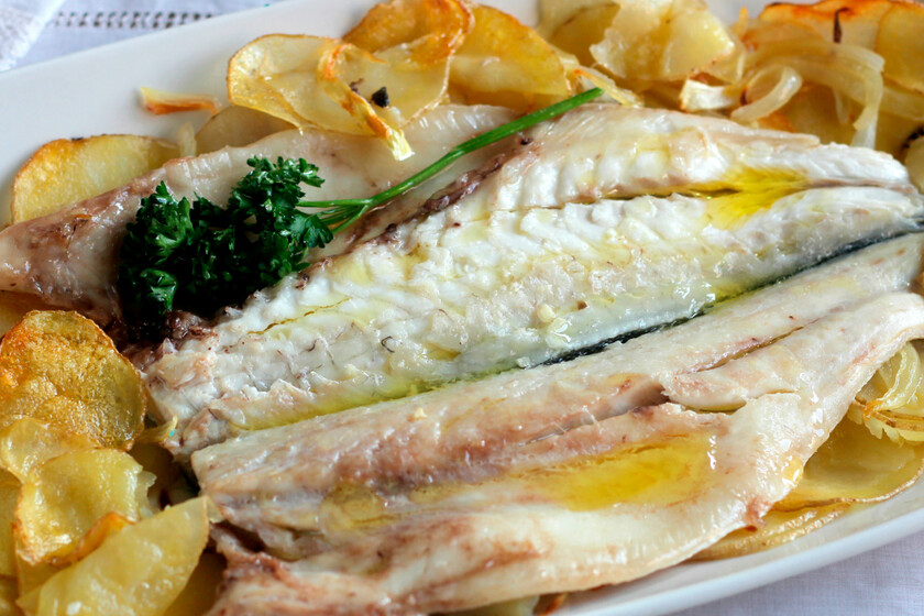 Lubina al horno fácil y rápida, la receta de pescado al horno que siempre te quedará bien dlvr.it/TDYCly