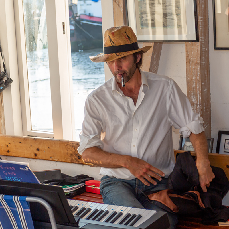 TideMill_Museum's tweet photo. #woodbridgeambientmusicfestival opened at #woodbridgetidemillmuseum. Piano & poetry from Will Fergusson, a talk on https://t.co/Vp1rs0qHdE by author John Rogers. #digitonal provided Ambient Music. Great job #clareperkinslightfoot & #janpulsford. #choosewoodbridge #localart https://t.co/NsvLpqjLJZ
