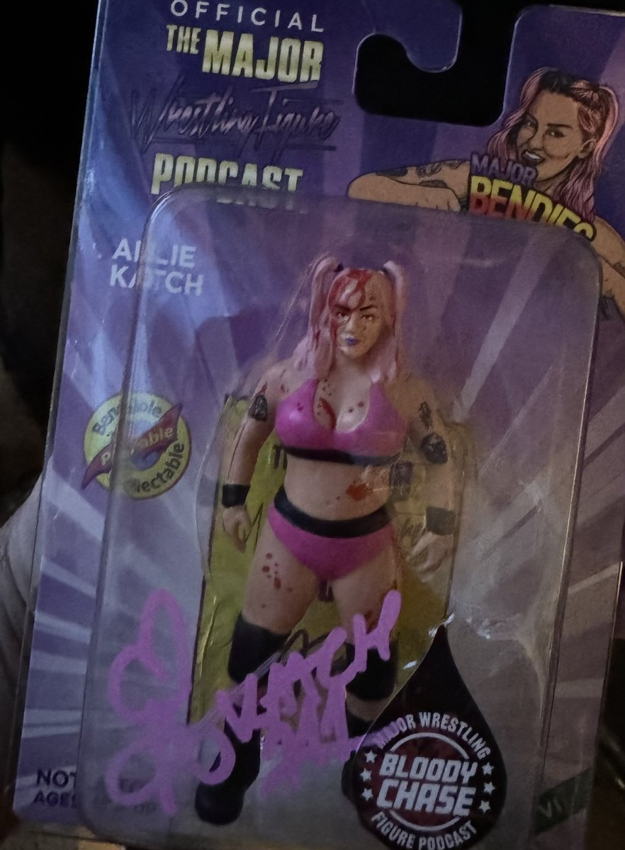 BritWresIsAlive's tweet image. My mate bought this Allie Katch figure today at Progress as well as 2 Allie Katch water guns.

#UniqueMerch #ThisIsProgress
#BritWresIsAlive #SupportIndyWrestling