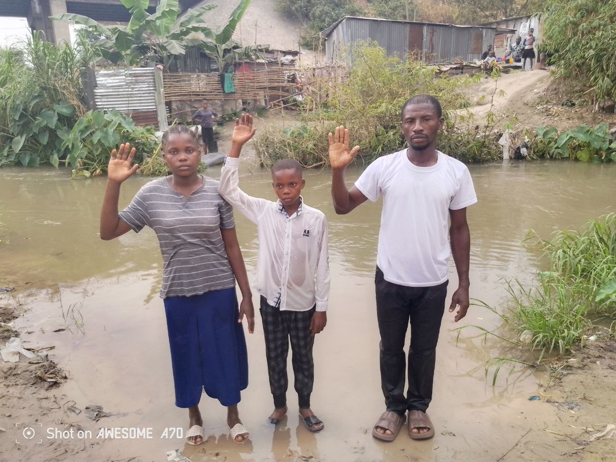 Chretiens7's tweet photo. #Baptême Nous sommes à KOLWEZI/LUALABA. Kc.34:30 C’est par le baptême qu’on entre dans le Message de son temps.
𝐄𝐍𝐒𝐄𝐌𝐁𝐋𝐄, 𝐂𝐎𝐍𝐓𝐈𝐍𝐔𝐎𝐍𝐒 𝐀‌ 𝐀𝐕𝐀𝐍𝐂𝐄𝐑 𝐒𝐔𝐑 𝐂𝐄 𝐂𝐇𝐄𝐌𝐈𝐍 𝐃𝐄 𝐋𝐔𝐌𝐈𝐄‌𝐑𝐄 𝐄𝐓 𝐃𝐄 𝐕𝐄‌𝐑𝐈𝐓𝐄‌. #Kacou Philippe, #Messager #de l'heure https://t.co/D2X3mXheNG