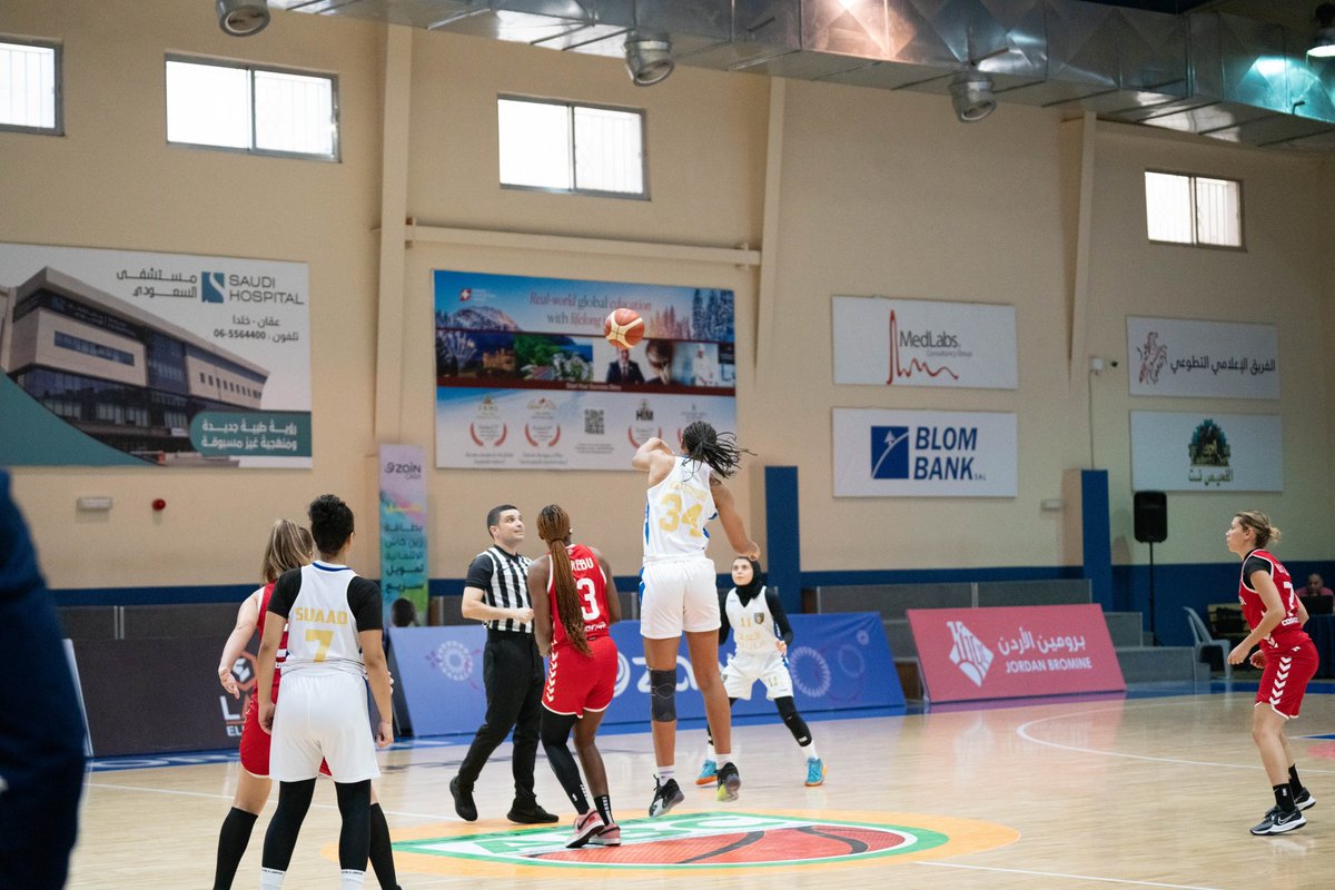 AlUlaclub's tweet photo. للمرة الأولى عبر تاريخ السلة النسائية 🥇

فريق السلة للسيدات إلى نهائي البطولة العربية 🐆🏀

#نحن_العلا
#نادي_العلا
#العلا https://t.co/zSL8vAjh14