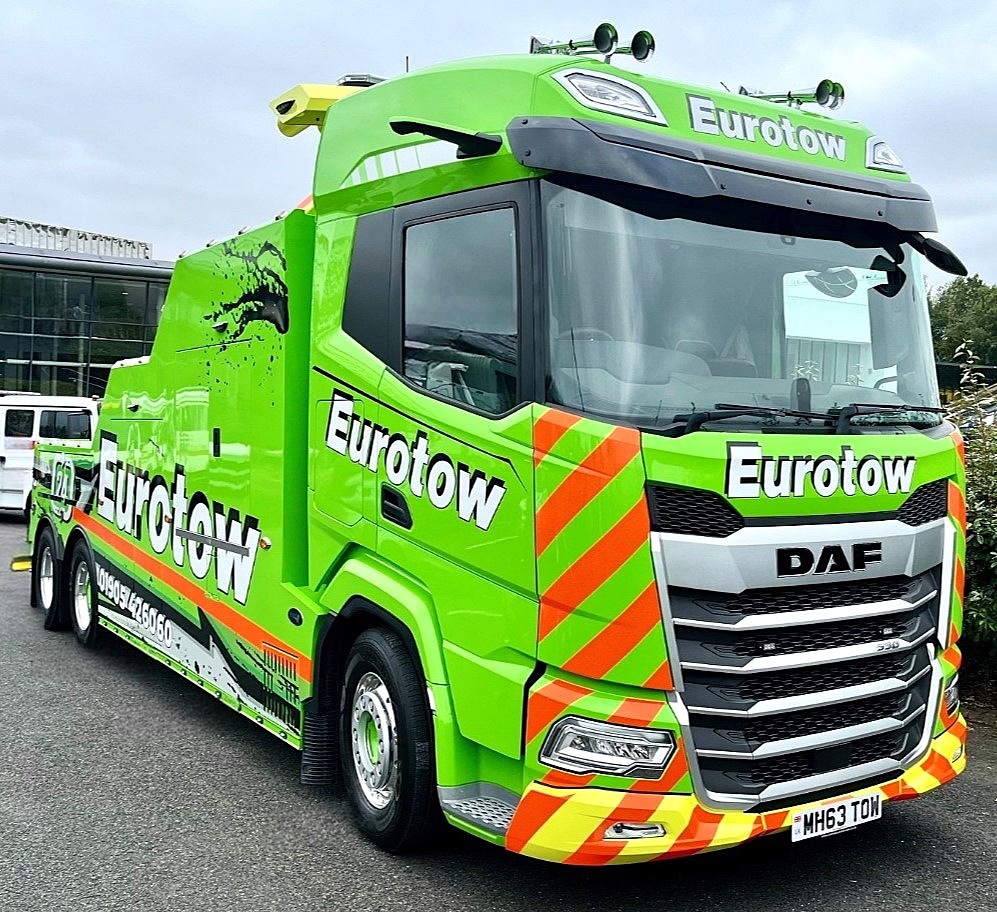 DAFTrucksUK's tweet photo. An impressive DAF truck collection at last week’s Professional Recovery Tow Show in Telford. 😎

Which one gets YOUR vote?

@EurotowTeam | @VehSpecialists | @RichfordMotors_ | @Boniface_Eng | @recoverytowshow

#Trucks #TowShow #DAF https://t.co/ortO9vTgUs