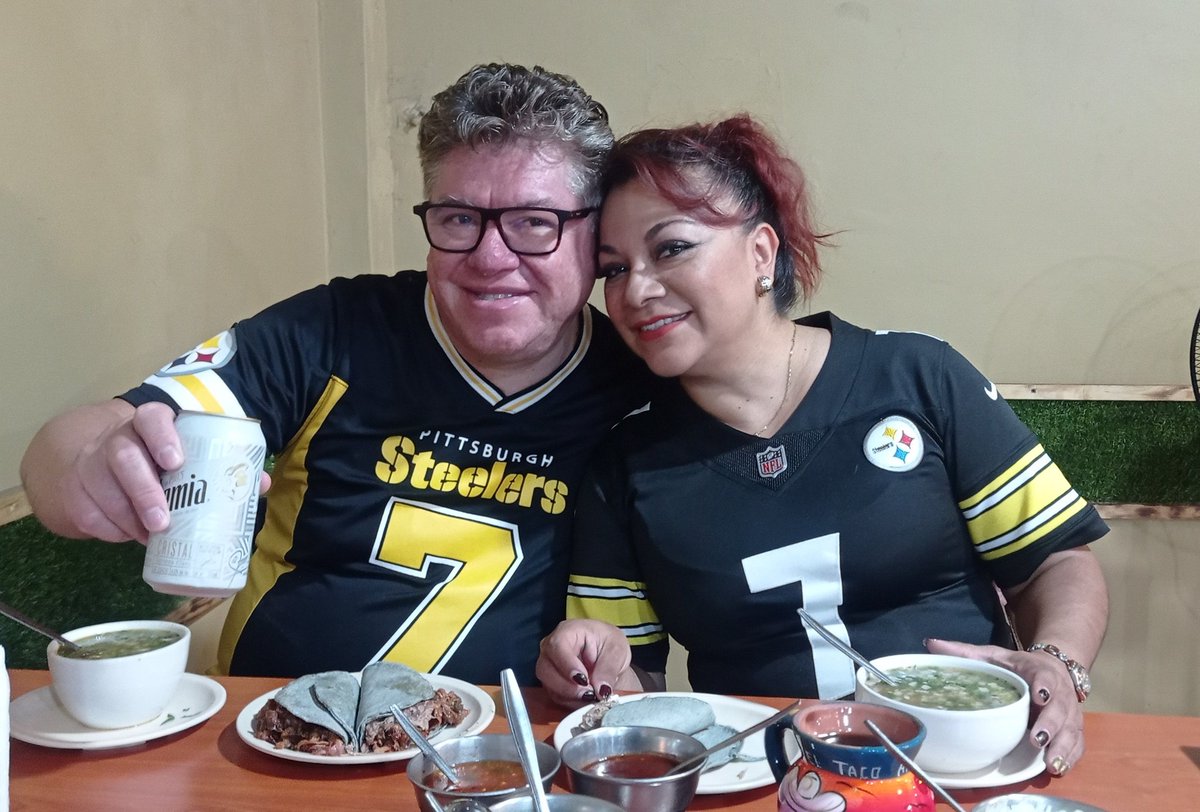 DonMayito69's tweet photo. @FOXImpactoNFL y una buena barbacoa!! https://t.co/PURIkdvSnJ
