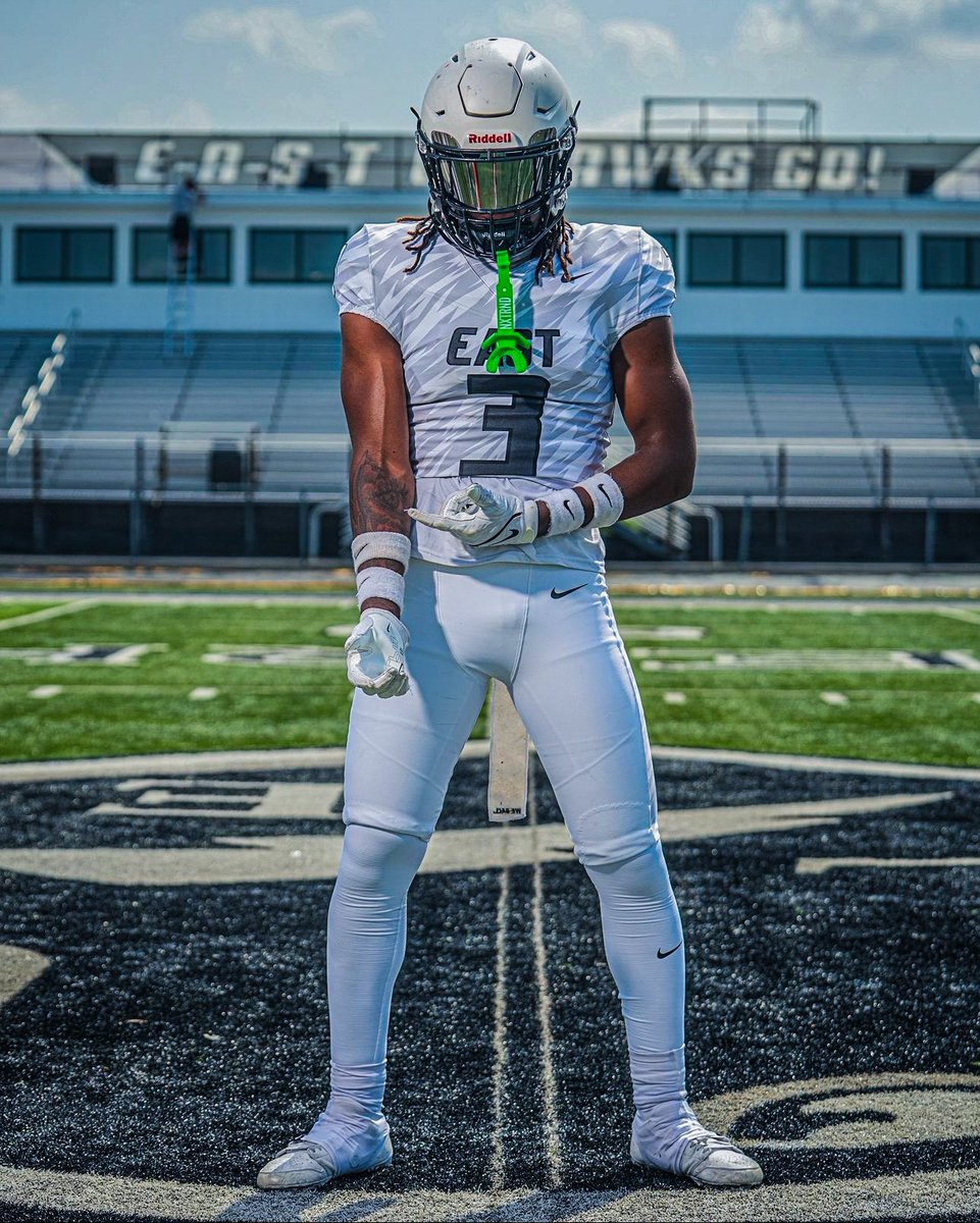 Mid Season Tape !!! ⬇️⬇️⬇️
hudl.com/v/2QAyz1

 6’1 195 Safety
4.45 40