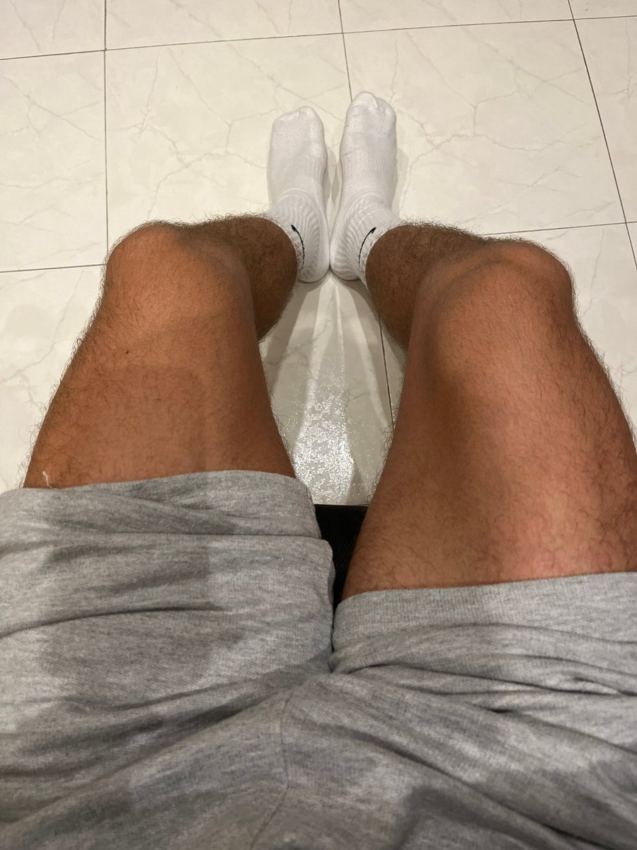 master_josephh's tweet photo. Vieni a sfilare le calze e respirare l'odore del tuo padrone preferito 😈

#moneyslave #cashmaster #cashgod #findom #finsub #payslave #humanatm #walletdrain #cashcunt #sub #slave #paypig #drain https://t.co/0RoW9XBN5z