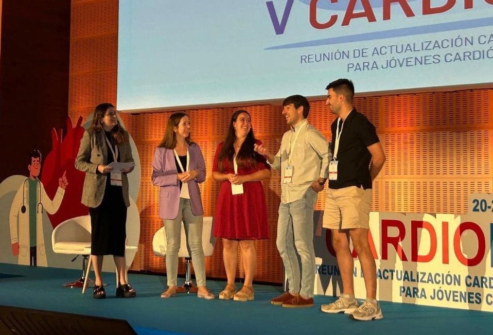 jalarreg97's tweet photo. Con los mejores compañeros de hospital posibles en la V Edición de CardioMIR. Esperando ya la próxima 🫀🎓 https://t.co/vgZlvpvA9j