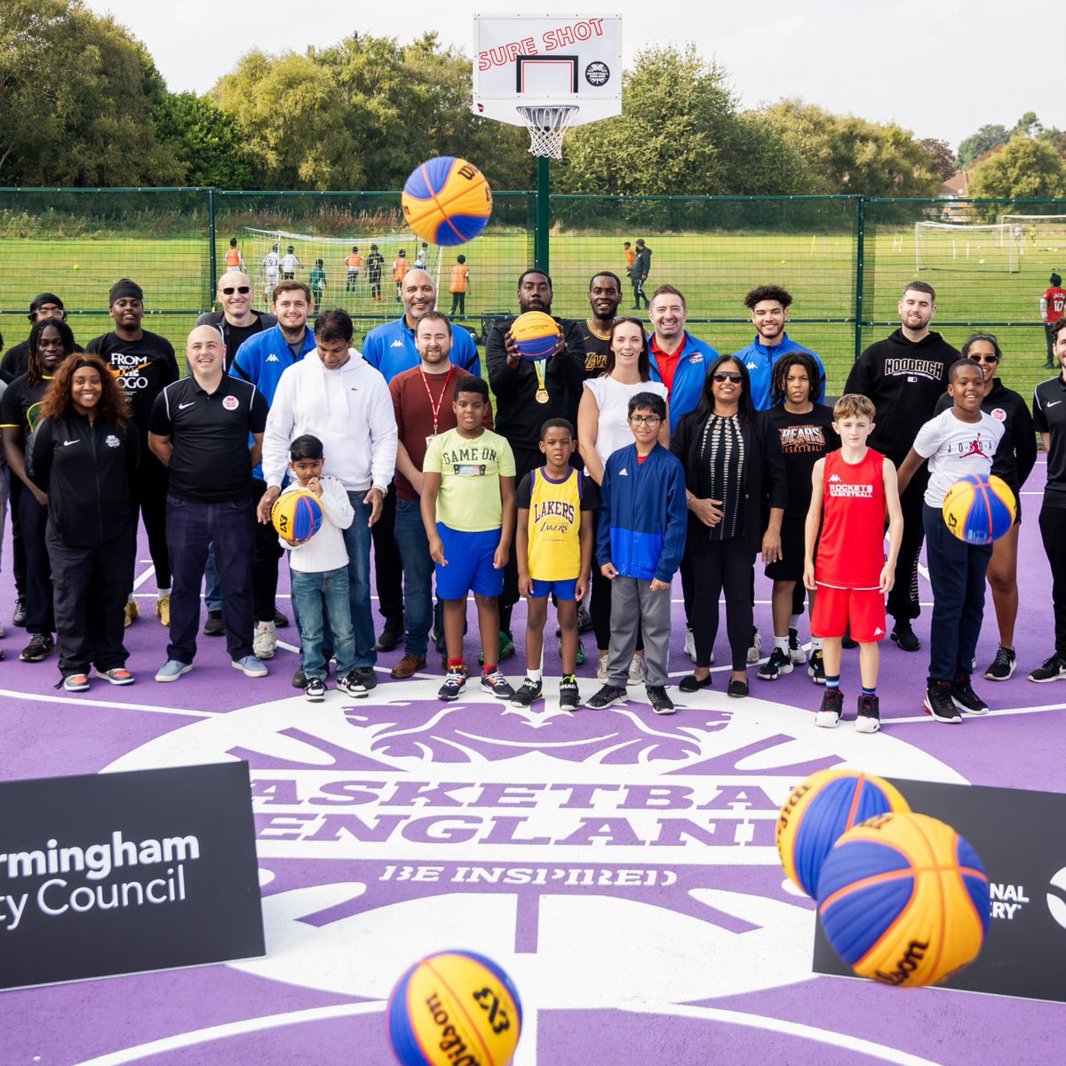 New Hamstead Park Court launched ✅

A collab between Sport England, National Lottery, Birmingham City Council and BE has brought the Hamstead Park basketball court - gold medal hero Myles Hesson’s childhood spot - back to life as a legacy of the 2022 Commonwealth Games.