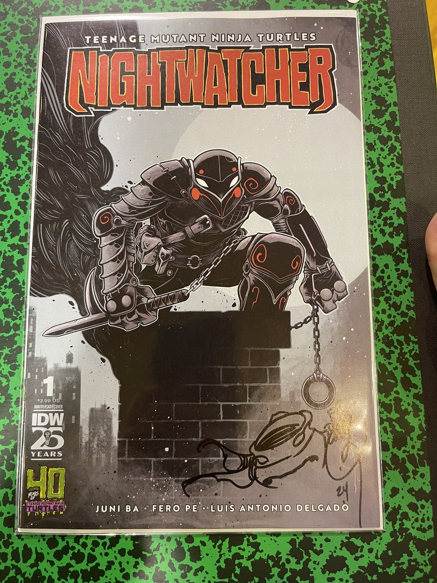 Thagodfire's tweet photo. Ken Mitchroney & Eric Talbot qui dédicaçaient gratuitement #TMNT #GraniteCon https://t.co/0q9qQEEMsn