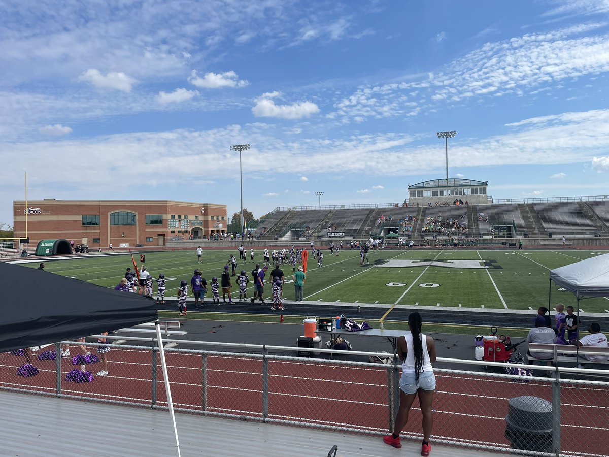 Loved getting to cheer on a couple of my students get the win against Mason today! 💜🥳 #MiddieRising