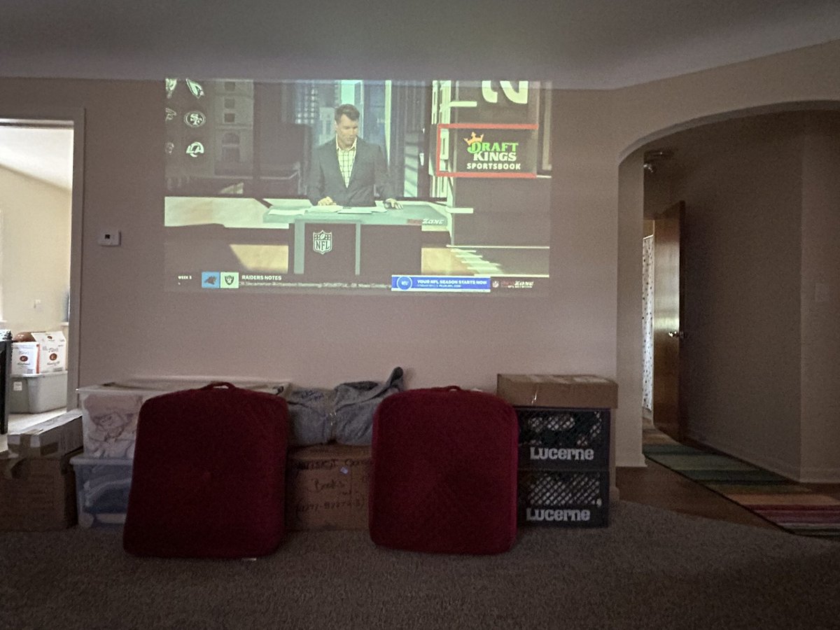 Break from moving for the RedZone!!💚💚