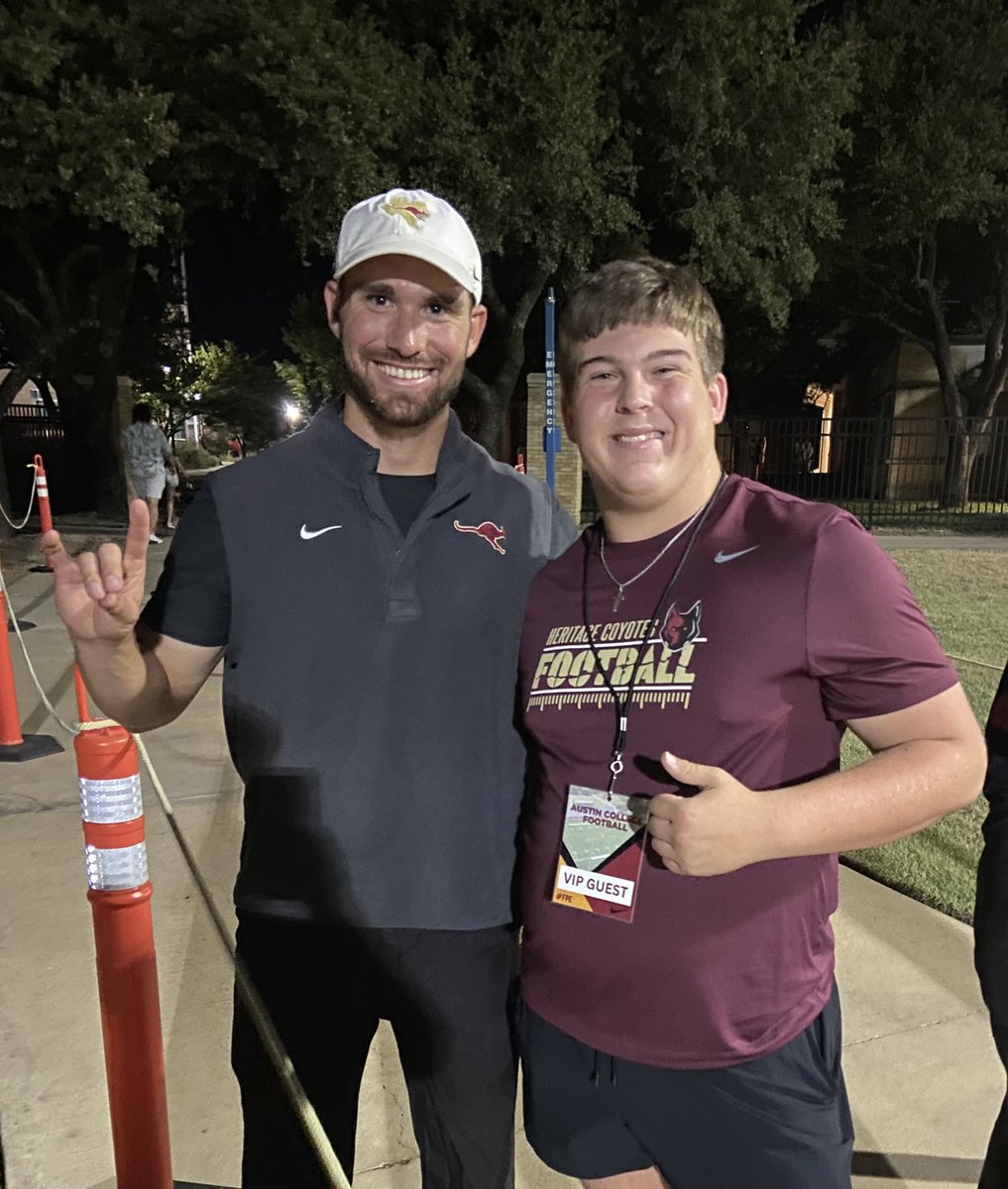DyessKamden's tweet photo. After a great visit @RoosFootball I’m blessed to have received my 3rd offer to continue my football career. @CoachBrionesAC @HHS_Coyote_FB @HHSRecruiting @CoachSwet @KennethGilchr11 https://t.co/ckB1etsbfO