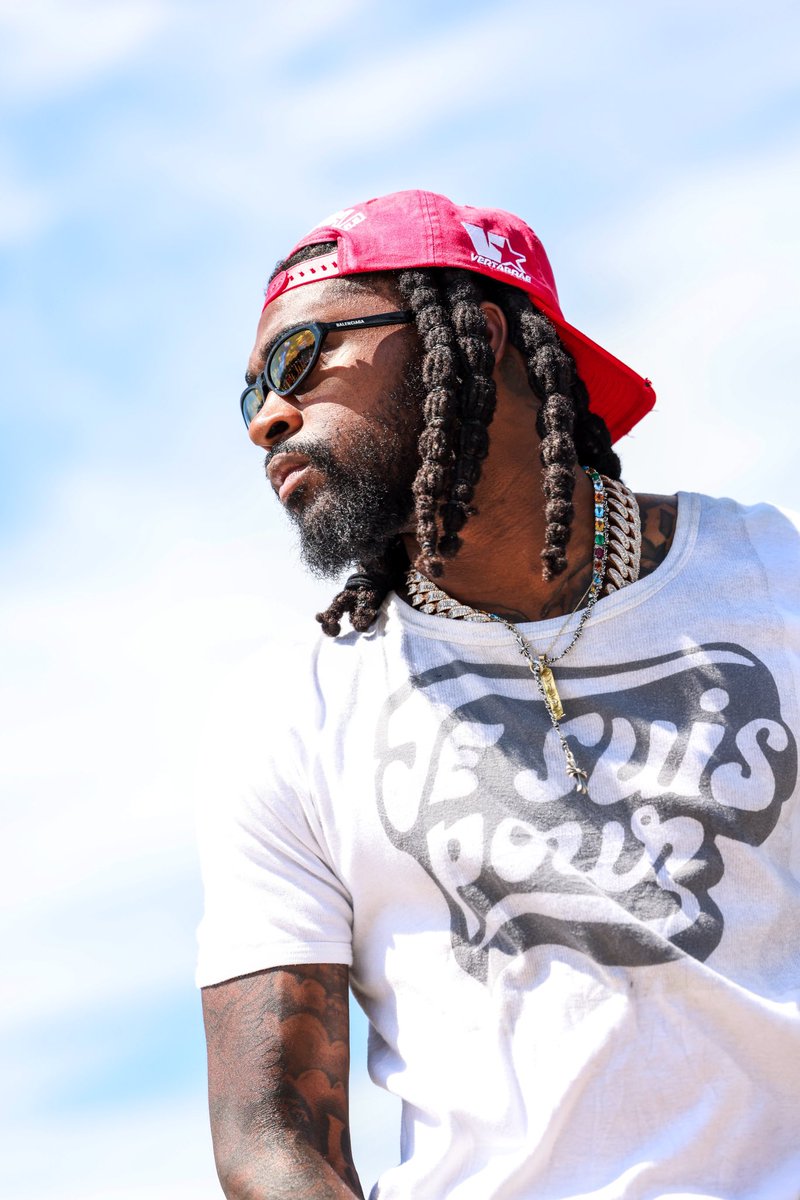 dallascowboys's tweet image. showin’ up &amp;amp; showin’ off

@TrevonDiggs | @blockchain