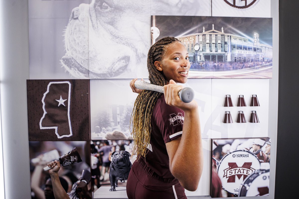 alexi_thigpen's tweet photo. I had a great time in Starkvegas at Mississippi State! Thank you @Coach_Ricketts and the rest of the Mississippi State staff for making this past weekend fun for me and my family. Hail State!
@HailStateSB @CoachZacShaw @MrCoachTbratt @tarynemckinney https://t.co/zo3ZQpDC64