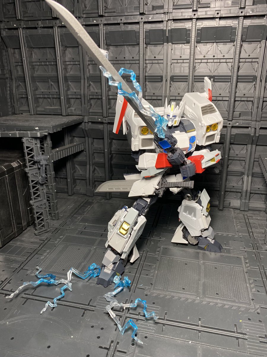 Lex121Austin's tweet image. The Ronin Warrior @TFShowUK
