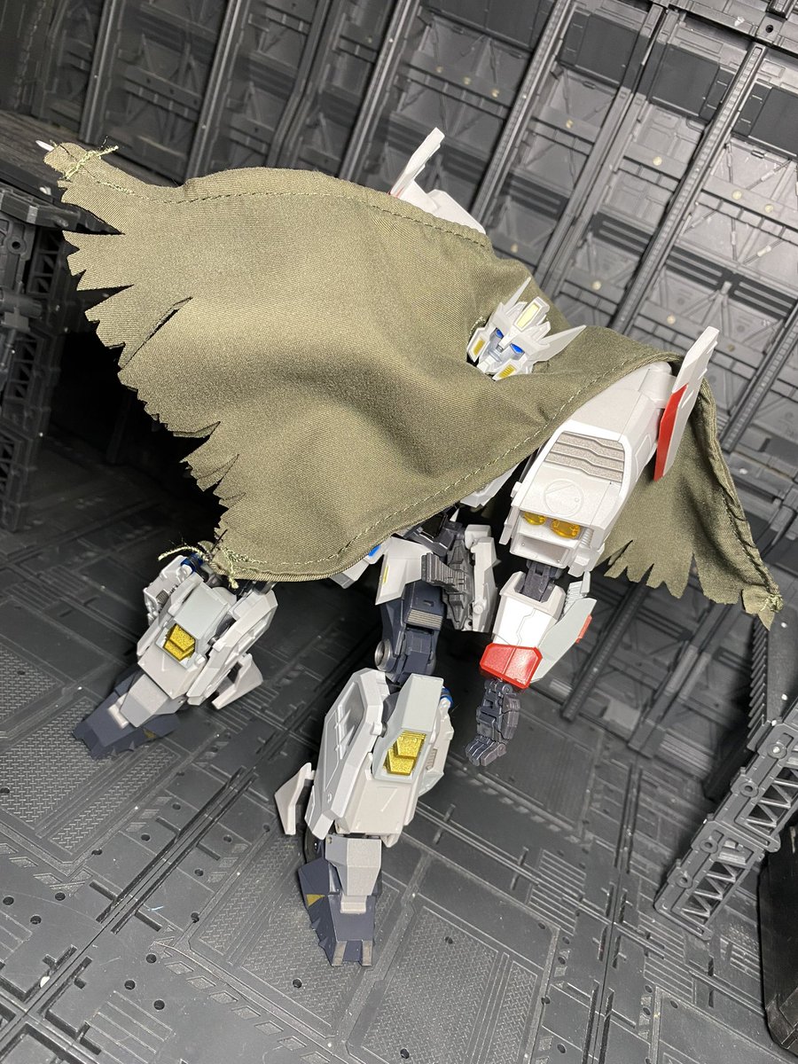 Lex121Austin's tweet image. The Ronin Warrior @TFShowUK