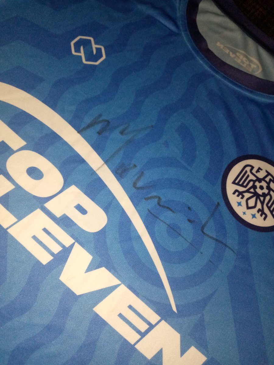 Finally got to see my Top Eleven Jersey with Jose Mourinho's signature 🔥🔥🔥

Thank you <a href="/Nordeus/">Nordeus</a> and <a href="/topeleven/">Top Eleven</a>