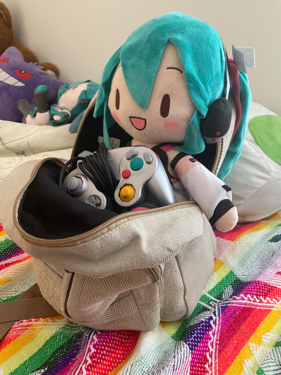 2lipp2p2's tweet photo. #OnlyTheEssentials https://t.co/tW2bskxxmI