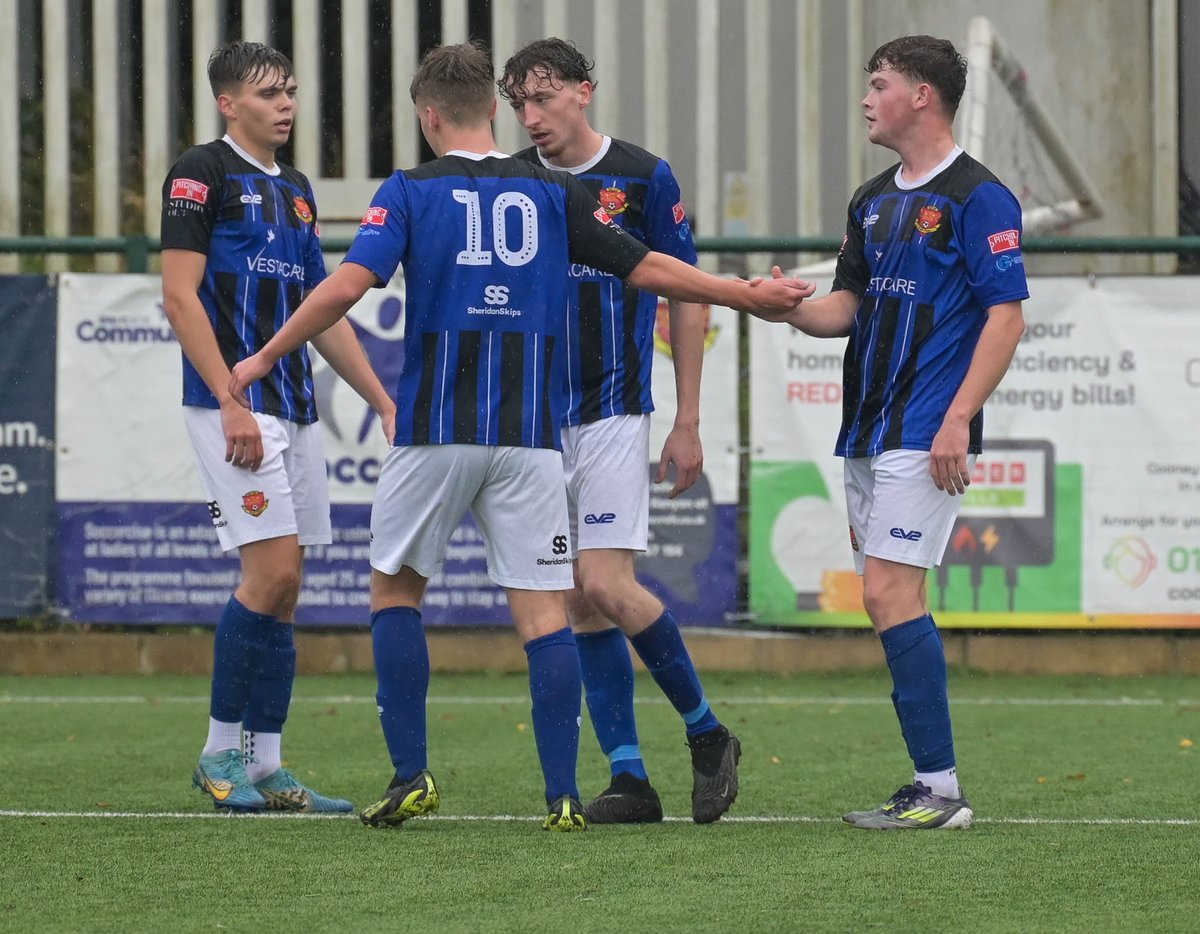 AvroFCJuniors's tweet photo. Our under-21 side extended their unbeaten run to five games, with a 10-0 home victory over Stretford Paddock FC earlier on today!
📸 @GordonSMarino
#AvroFC #TheFutureIsFlying https://t.co/AubD1wxTBW