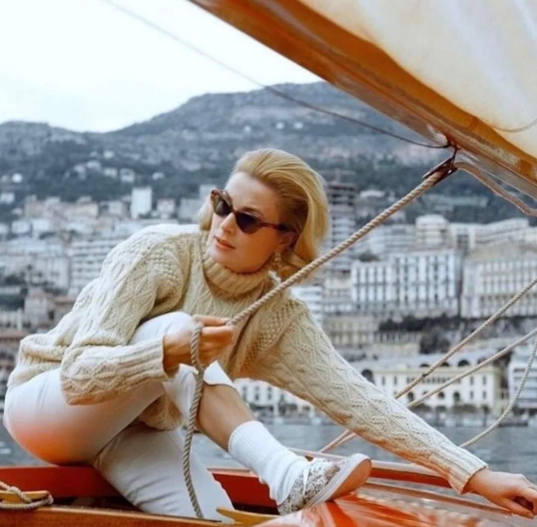 Grace Kelly Archives tweet media