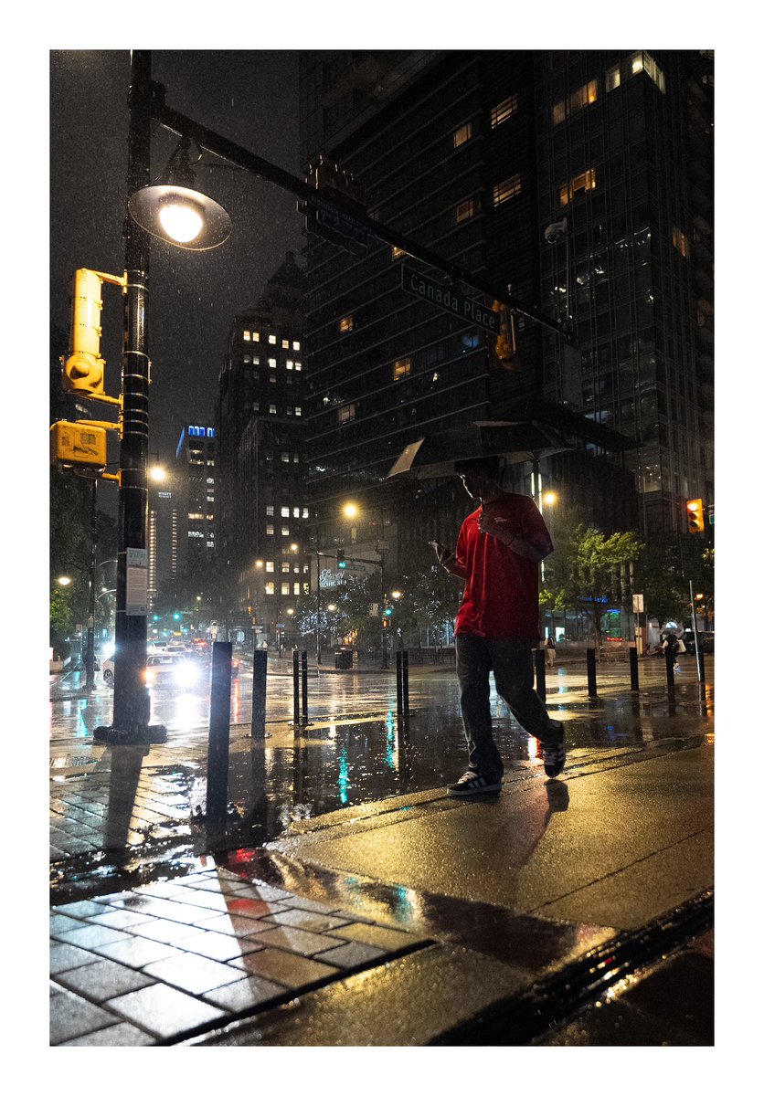 bbideep's tweet image. Wet night streets of Vancouver.

My first time in Vancouver was a dark and rainy  afternoon. Waited for it to be dark enough to go out and capture some street shots. The city light reflections on a rainy night are usually a treat.