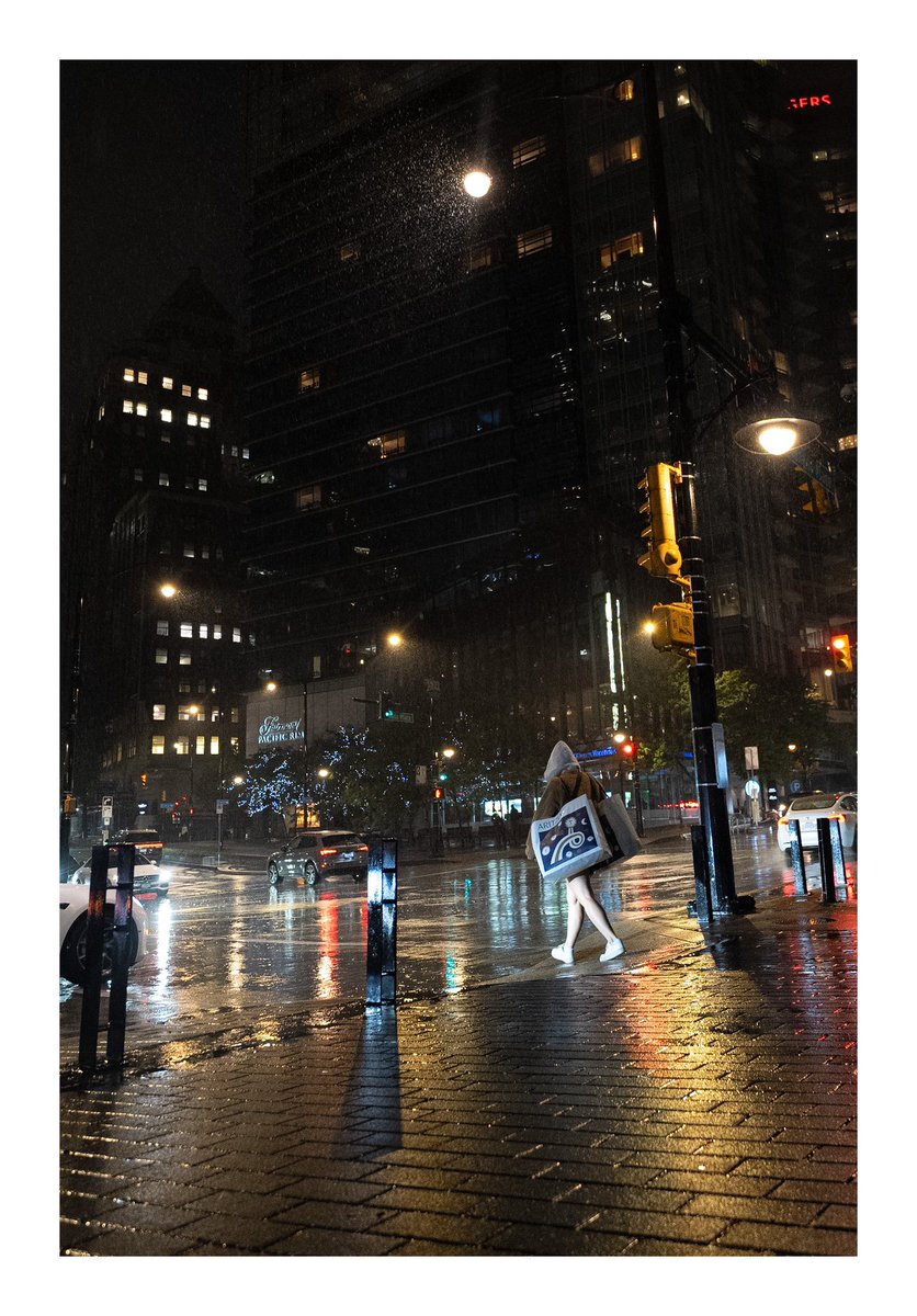 bbideep's tweet image. Wet night streets of Vancouver.

My first time in Vancouver was a dark and rainy  afternoon. Waited for it to be dark enough to go out and capture some street shots. The city light reflections on a rainy night are usually a treat.