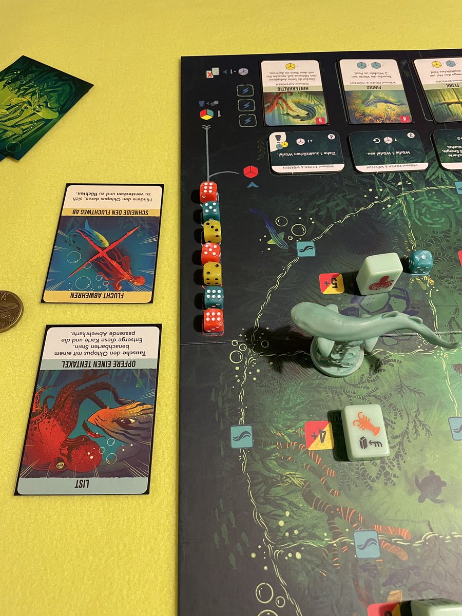 Was für ein Spaß <a href="/Wonderbowgames/">Wonderbow Games</a> 🥰. Meine Frau war sich recht Siegessicher als Hai und mit Ihrer letzten Aktion hat Sie sich für die falsche Karte entschieden und ich bin nochmal entwischt 😮‍💨. Spannend von Anfang bis Ende und Danke für dieses tolle Spiel #Kelp 🥰