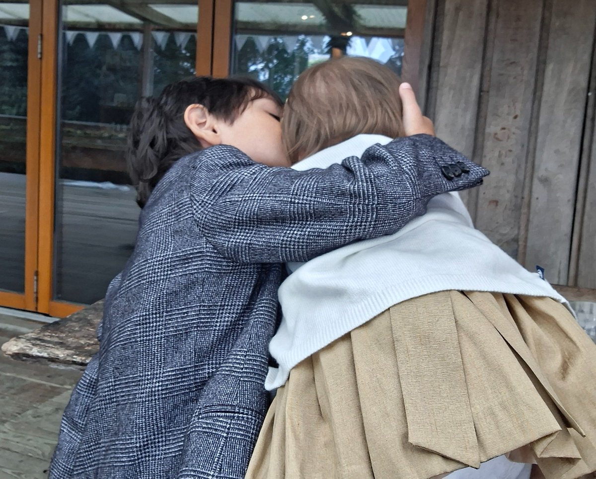 Mem's_the_word tweet media