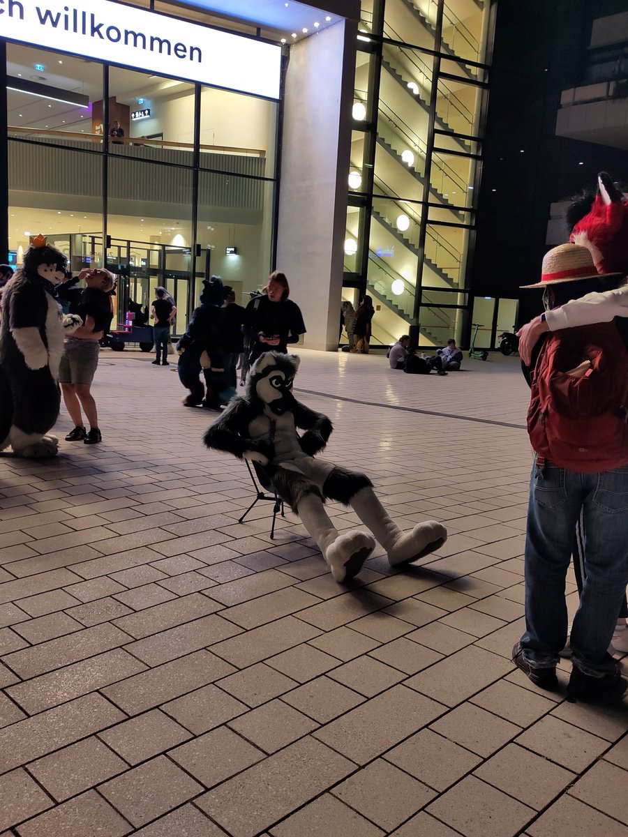 One of my favorite sightings at EF was <a href="/DrakeFoxle/">Foxle</a>  with his camping chair