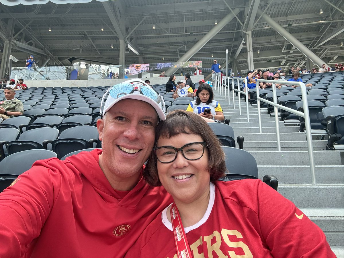 krod282002's tweet photo. Levi South today…Go Niners! #49er #sfniners https://t.co/N3rSEwqfkP