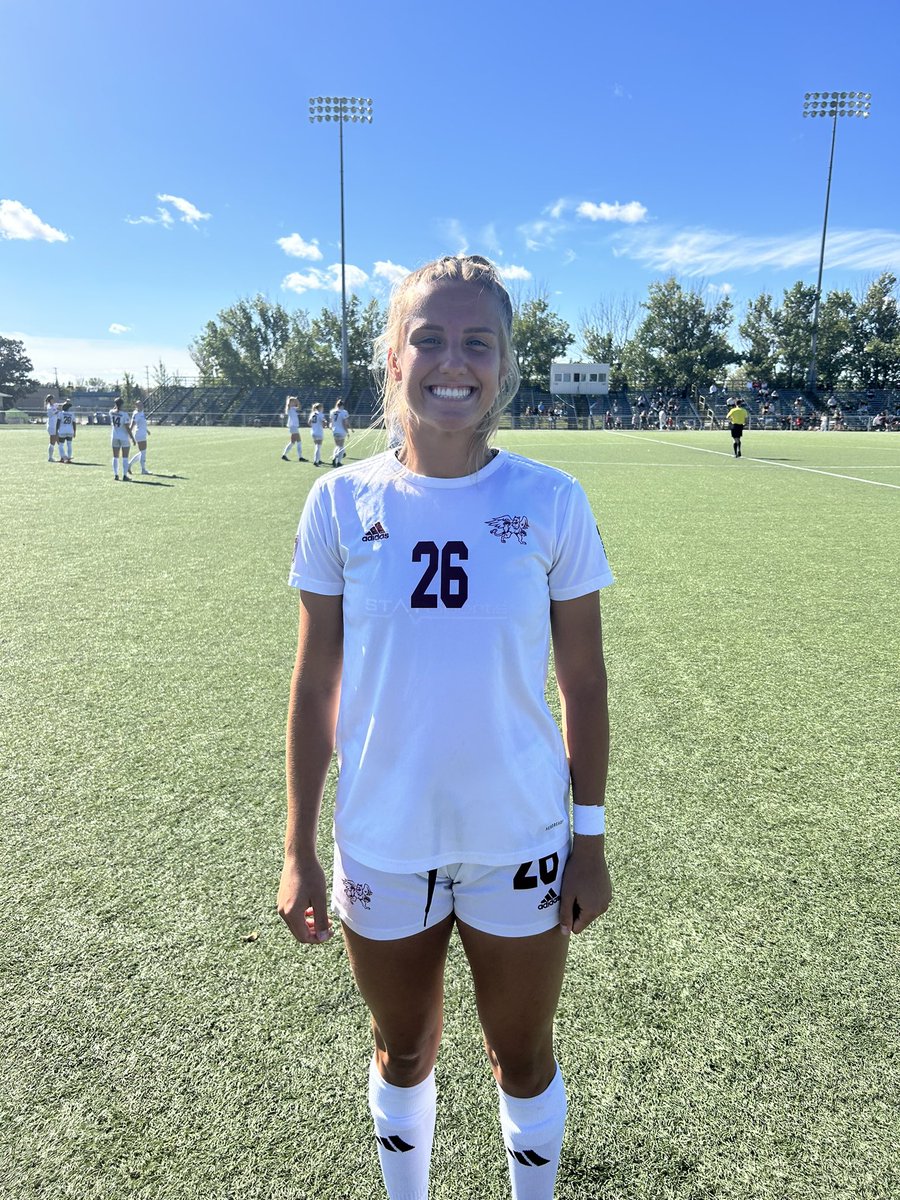 🚨DEBUTTTTTTT 🚨
<a href="/genbachand_/">genevieve bachand</a>  gets her griffin debut today 🆚 <a href="/WesmenWSOC/">Wesmen Women's Soccer</a>