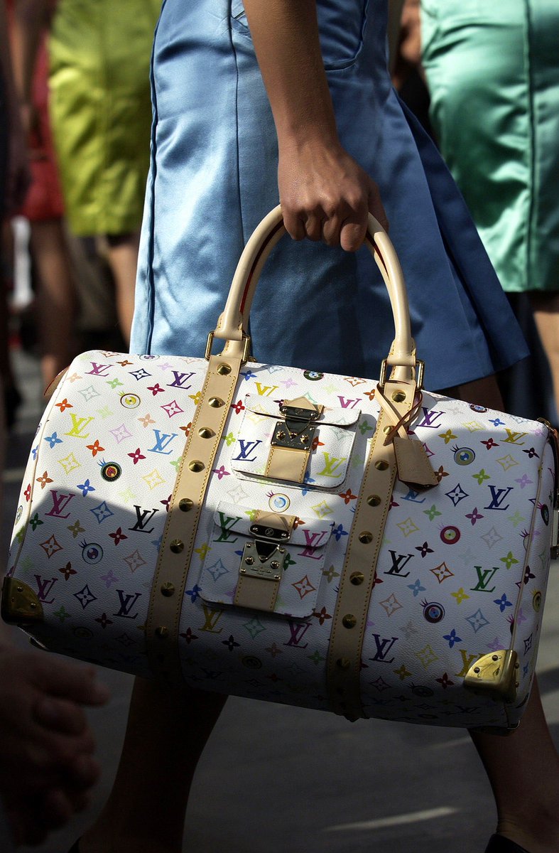 slutforpop's tweet photo. louis vuitton spring 2003 by marc jacobs x takashi murakami https://t.co/CmztXZUs21