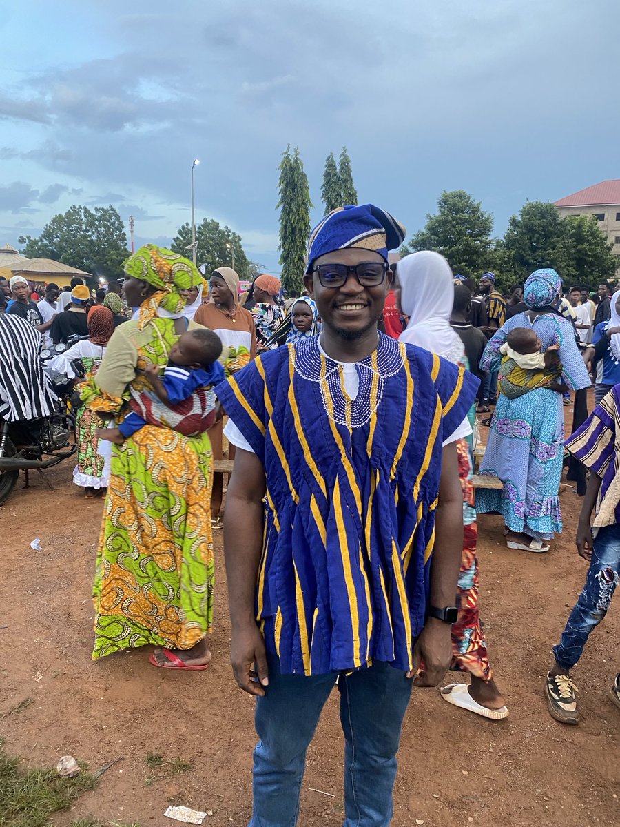 Sadike25's tweet photo. Happy #Damba #festival to you all 😊👋🏻. https://t.co/0RHJ4kH52d
