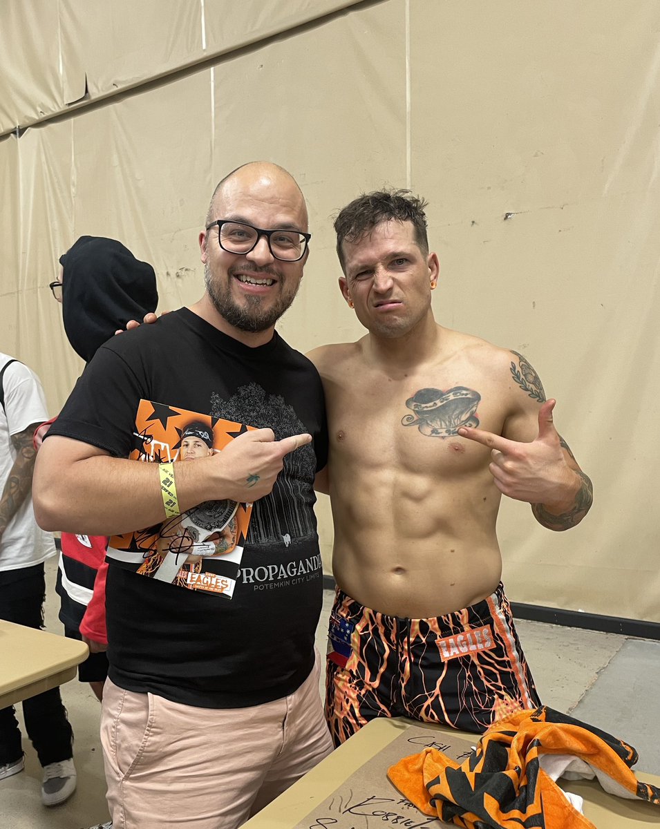 I got to see <a href="/RobbieEagles_/">Robbie Eagles</a> here in Des Moines last night. He was really great, and then afterwards we had a major meeting of Guys Who Have Been On <a href="/thesuperjcast/">Super J-Cast</a>. Such a pleasure to see and chat with a true stalwart of New Japan Pro Wrestling!