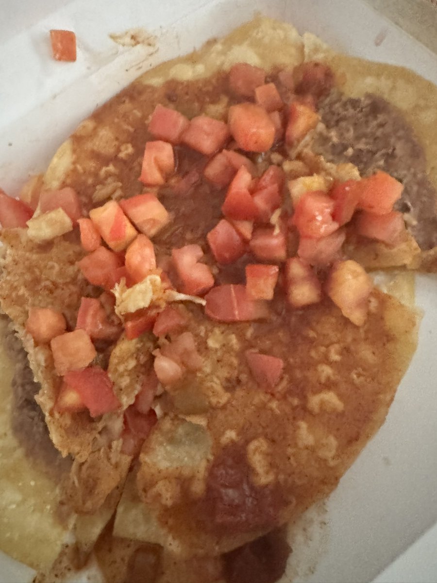 patelgurl's tweet photo. @tacobell whyyyy https://t.co/Yed9kDXngj