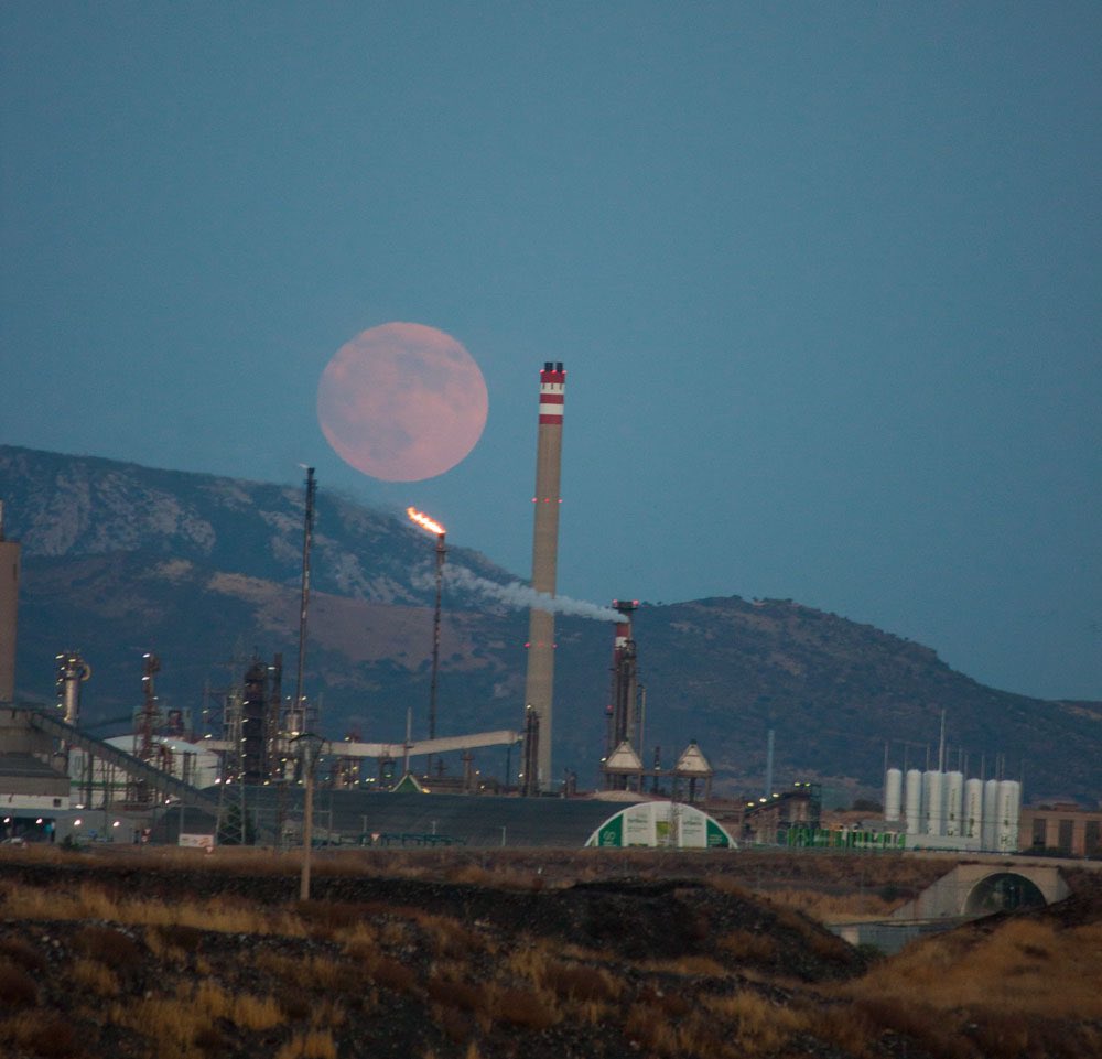 titogote's tweet photo. Superluna 2024. #eclipselunar #superluna #fenomenosastronomicos @CManchegoFoto https://t.co/52tFPHcXgJ