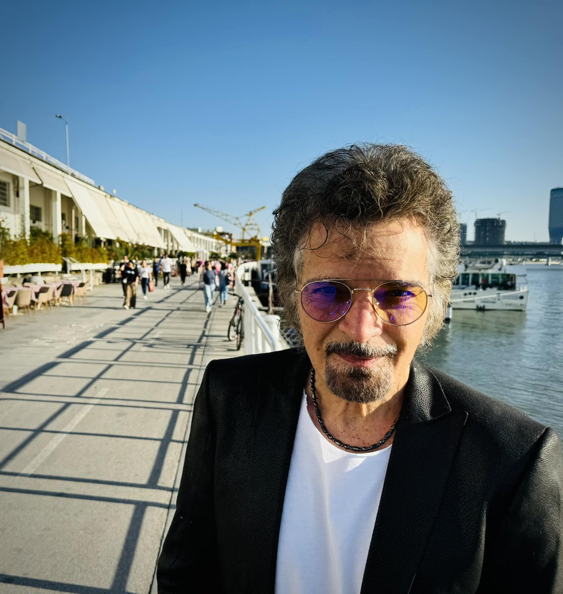 GinoVOfficial's tweet image. Bye Bye Belgrade
After 3 weeks of intense preparation, shooting for two videos and a live concert at the Odeon in Belgrade, the hour has come to say goodbye to some of the most gracious people I have ever worked with...
facebook.com/GinoVannelliOf…
Love to all.
G
