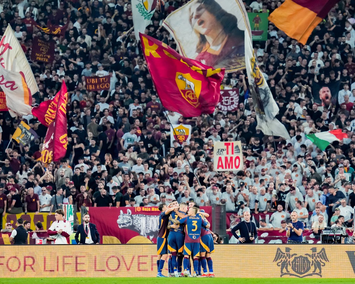 PauDybala_JR's tweet photo. Roma, uniti! 🐺❤️ https://t.co/OxIoJjvYZl