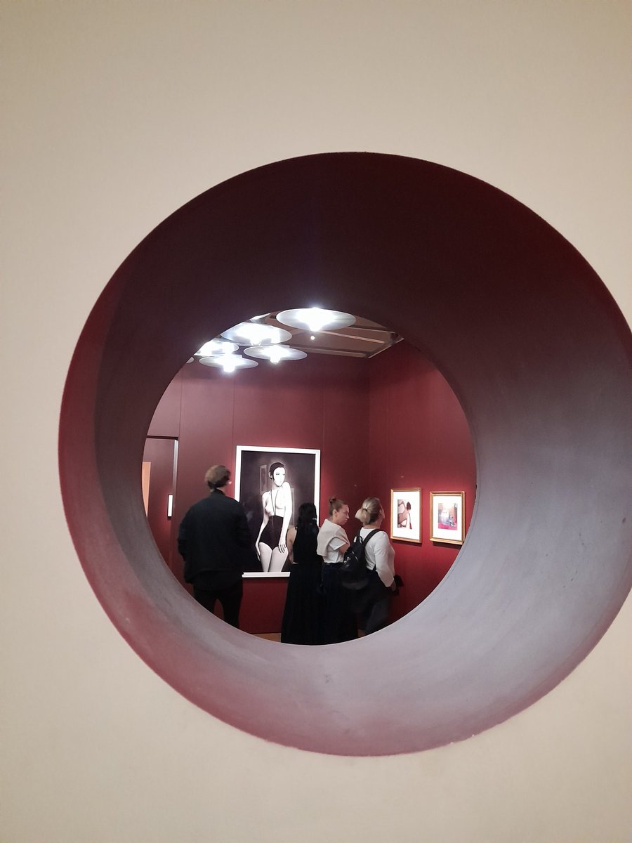 LondonWunderbar's tweet photo. I love the #FragileBeauty exhibition at the @V_and_A. What an amazing collection of photographs. #LoveLondon https://t.co/lWyI2qZds2