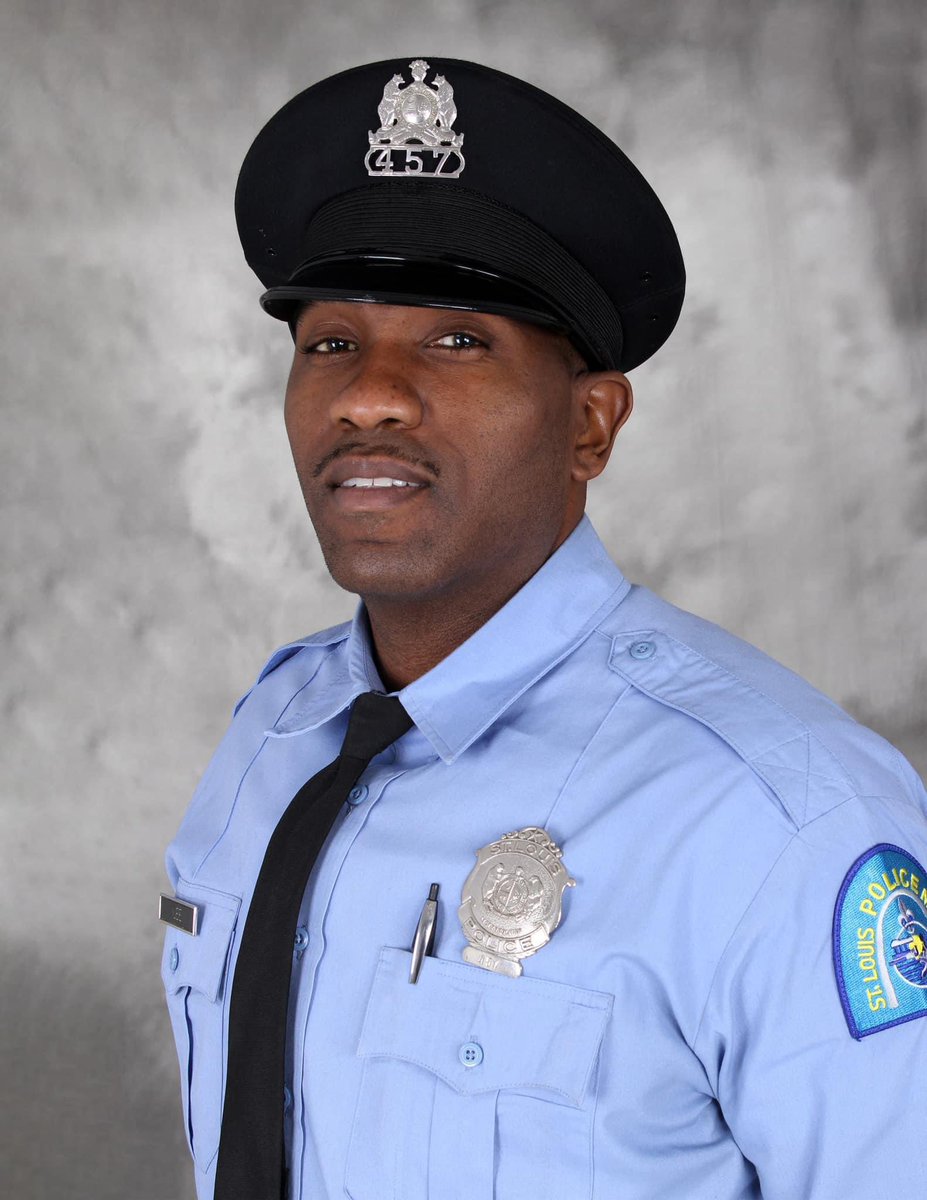 We are now assisting the family of Officer David Lee who died in the line of duty on September 22, 2024. Officer Lee was struck by a vehicle while working an accident. Read more: backstoppers.org/we-are-now-ass…