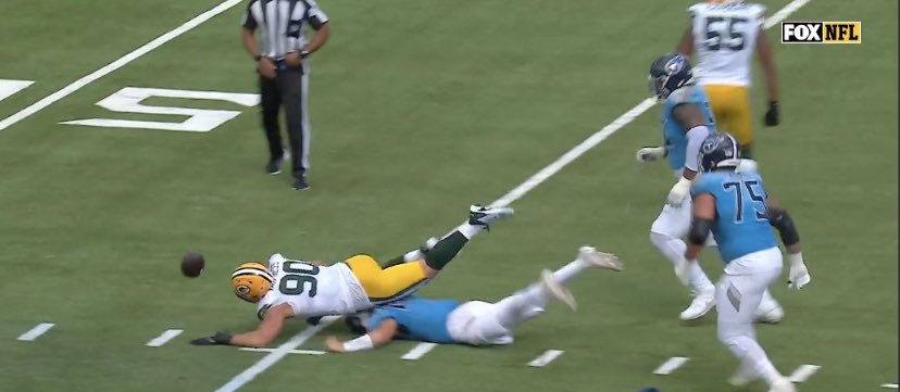 Packers_szn3's tweet photo. Will Levis meme of the week just dropped https://t.co/5id0jEy3dU