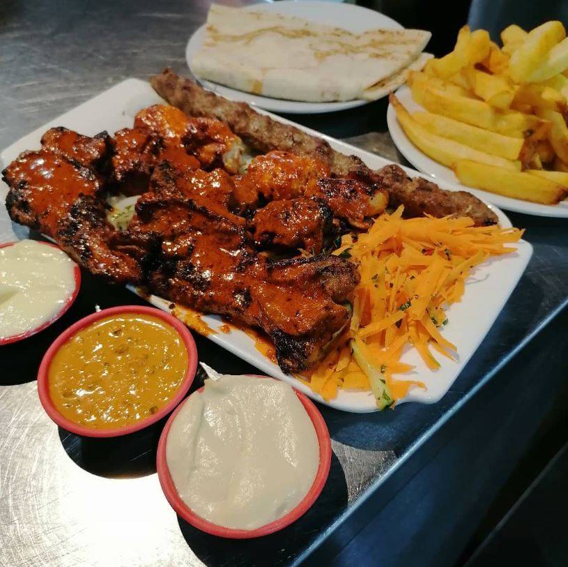 ZaniTheFirst's tweet photo. Fordsburg for fabulous food https://t.co/swXWN8IIGT https://t.co/dIjcppHVg5