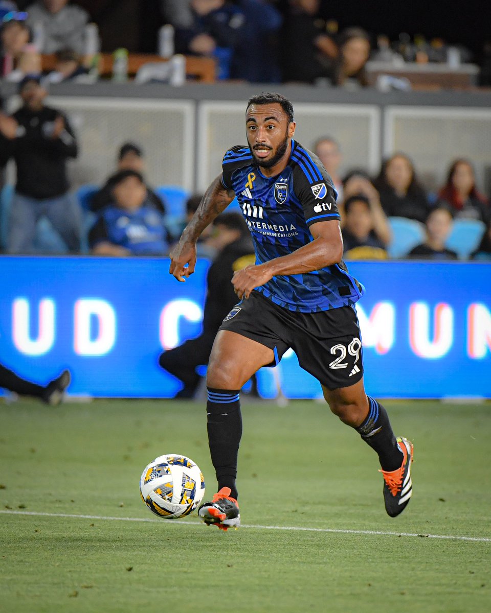 Carlos Akapo tweet media