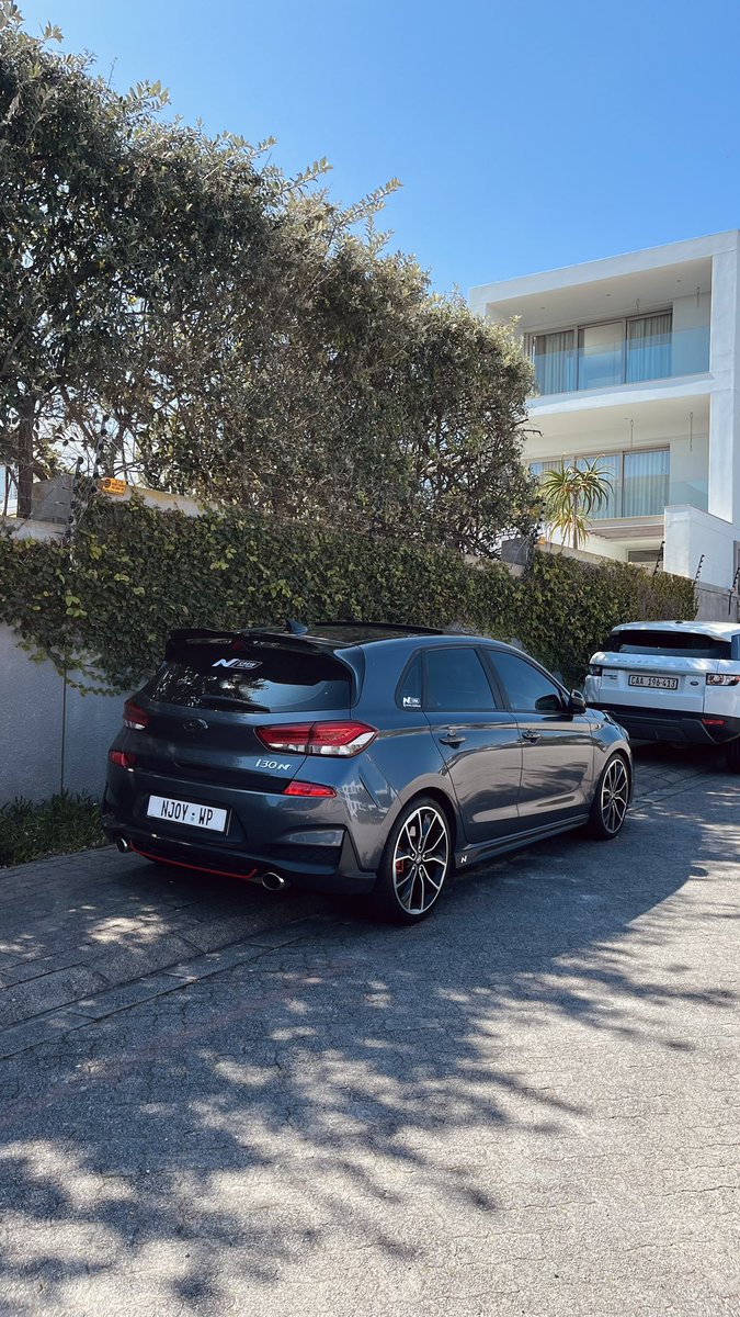 JadonHansen's tweet photo. Sun kissed weekend #cars #ferrari #i30N 
@simonluckhoff doing the 📸 work https://t.co/Ei0R3shPGP